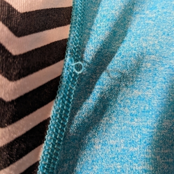 SALE 4/$25 RIPCURL zip front UV rash gard, xs - Picture 7 of 10